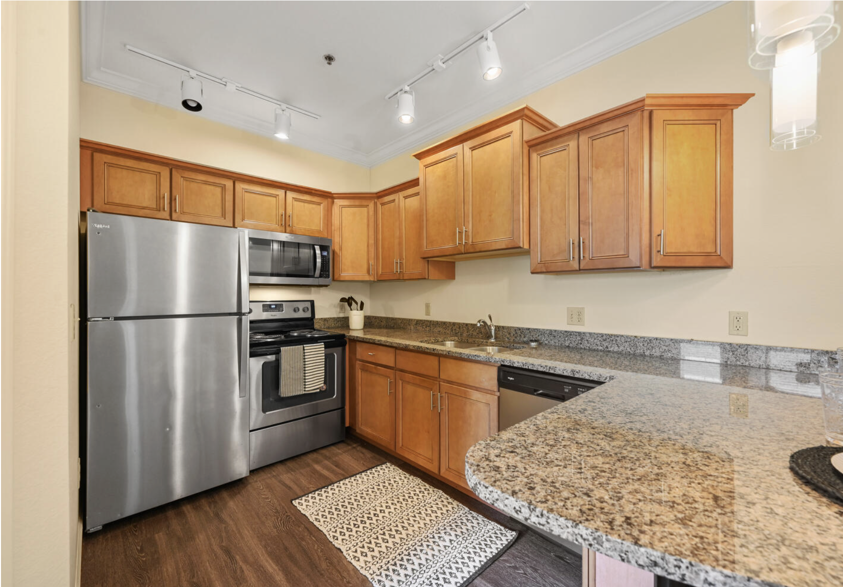 Room photo, 700 S Gregory St, Urbana, IL 61801