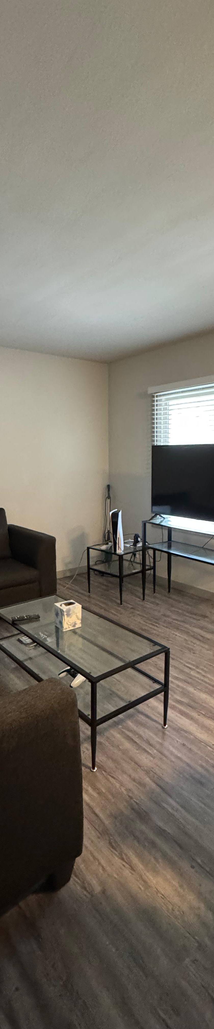 Room photo, 309 E Healey St, Champaign, IL 61820