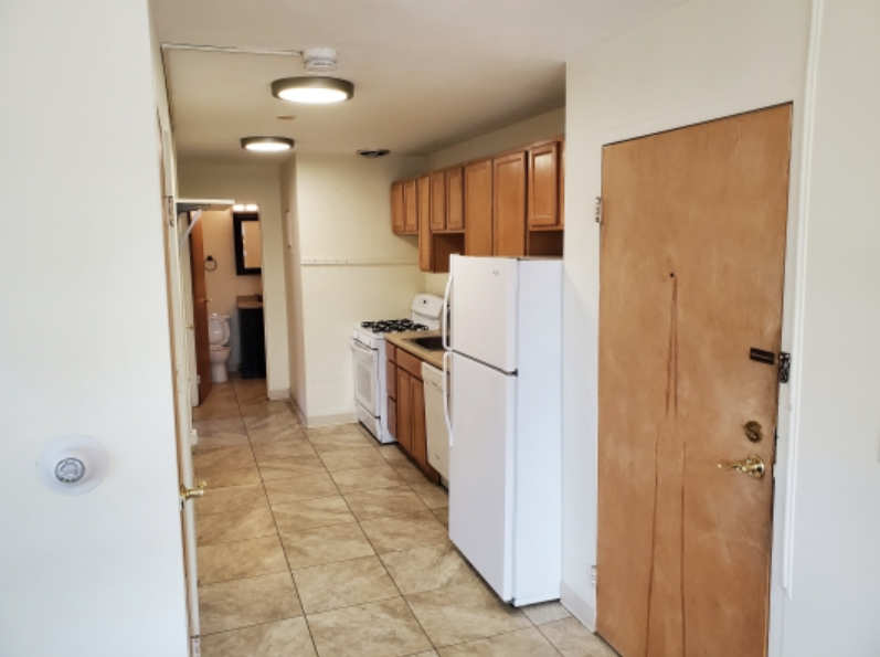 Private room at 706 S 1st St