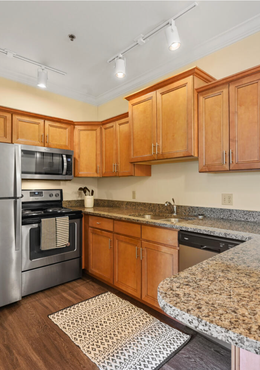 Room photo, 700 S Gregory St, Urbana, IL 61801